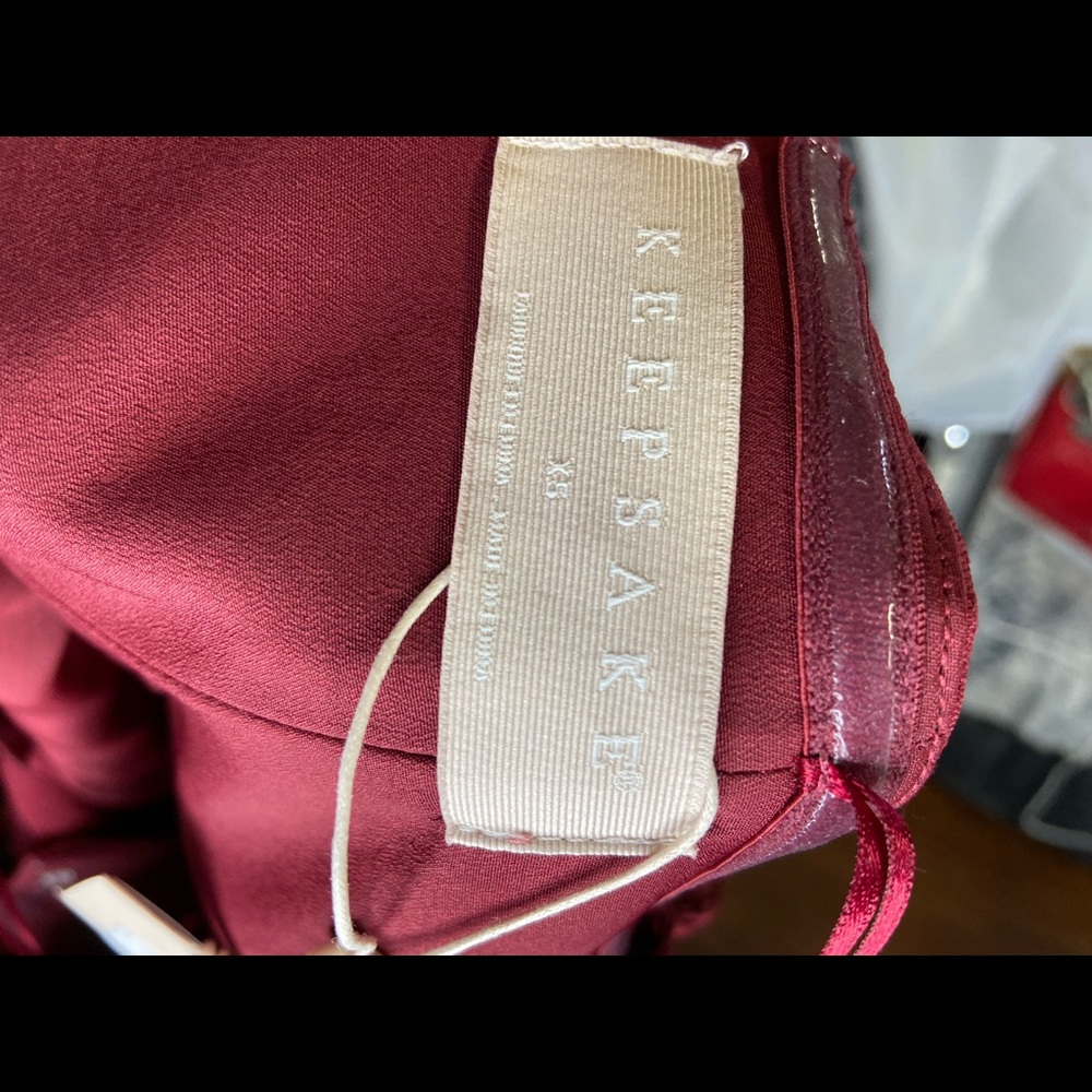 1 Moving sale make an offer. Keepsake uplifted dress - Picture 7 of 7